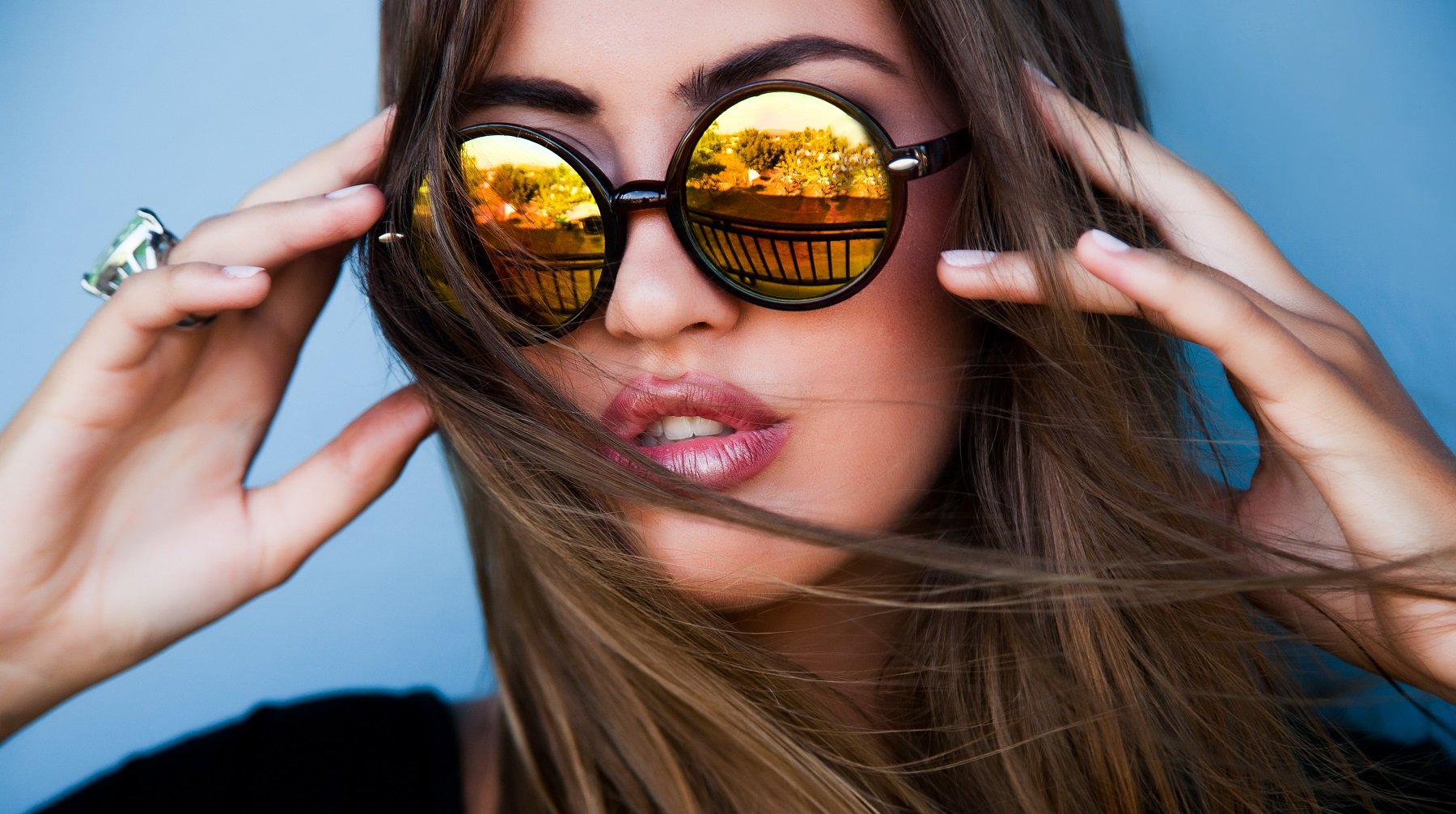 How to Start an Online Sunglasses Business: Secrets to Success